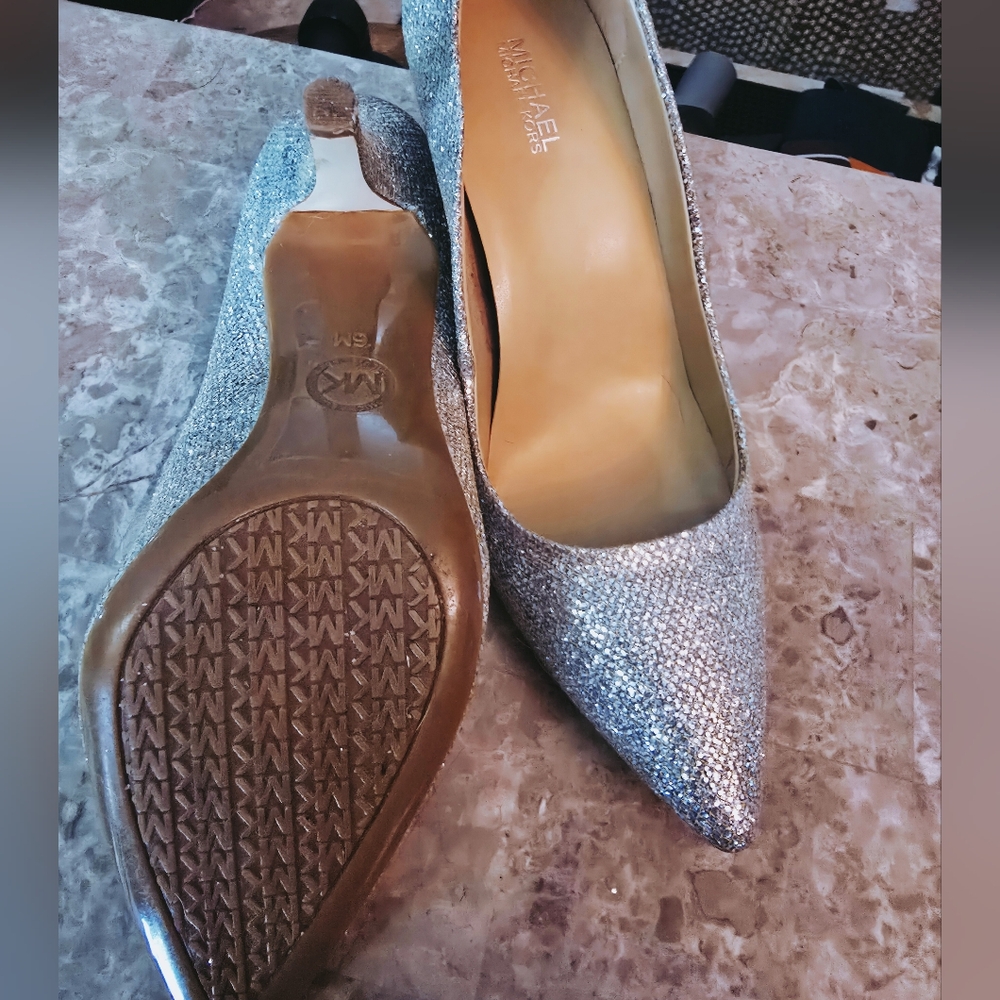 Michael Kors Glittering Silver Pumps - Picture 4 of 5
